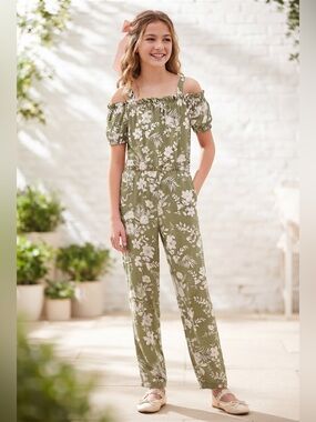 NWT Heart and Arrow Green Floral Off-Shoulder Jumpsuit
